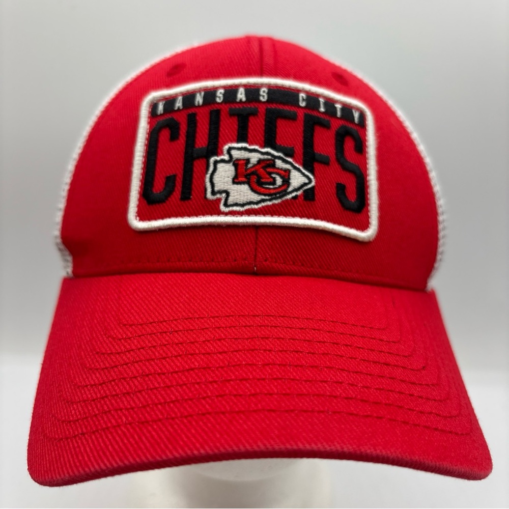 Kansas City Chiefs NFL Team Apparel Red/White Trucker SnapBack Hat OSFM